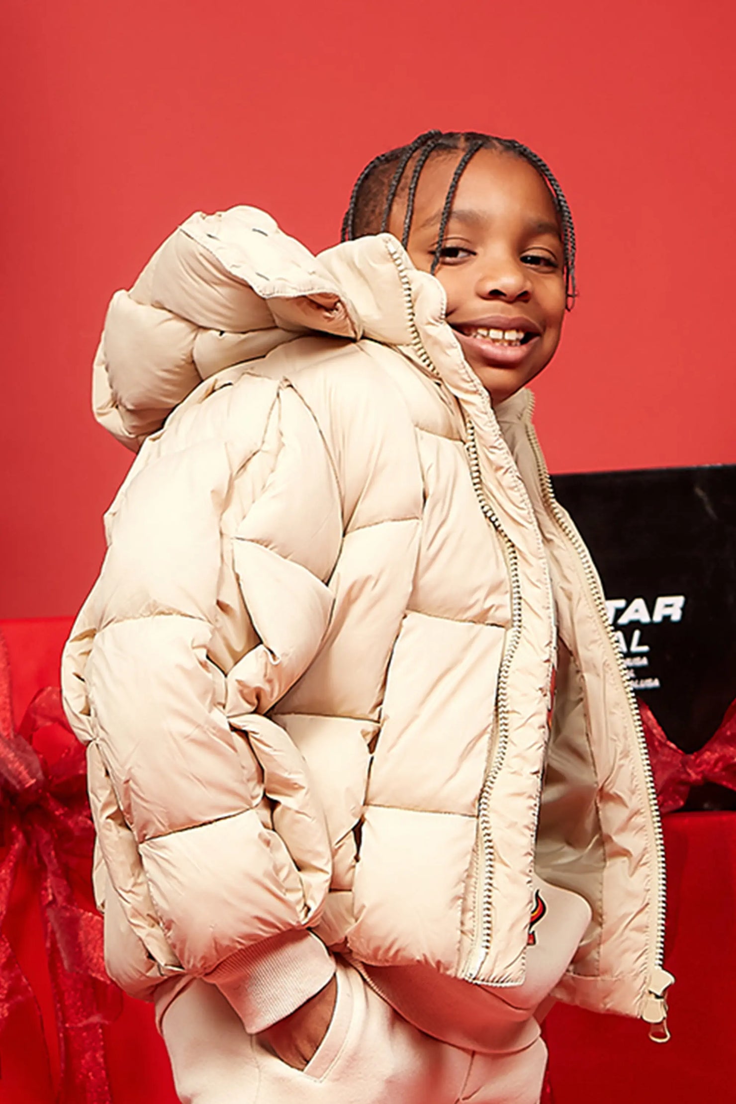 Kids white hot sale puffer jacket